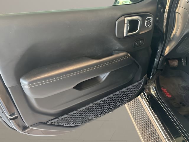 Used 2021 Jeep Wrangler Unlimited Sahara w/ Uconnect 4C Nav & Sound Group image 9