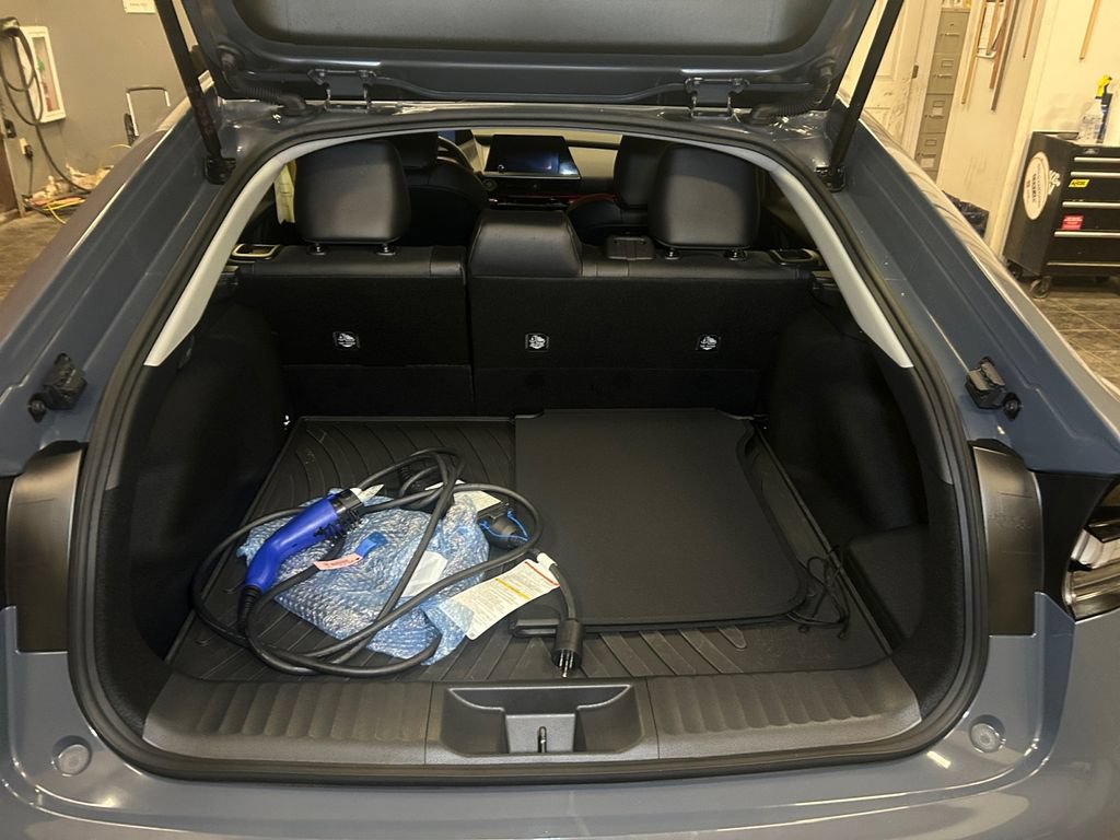 Used 2023 Toyota Prius Prime FWD image 19