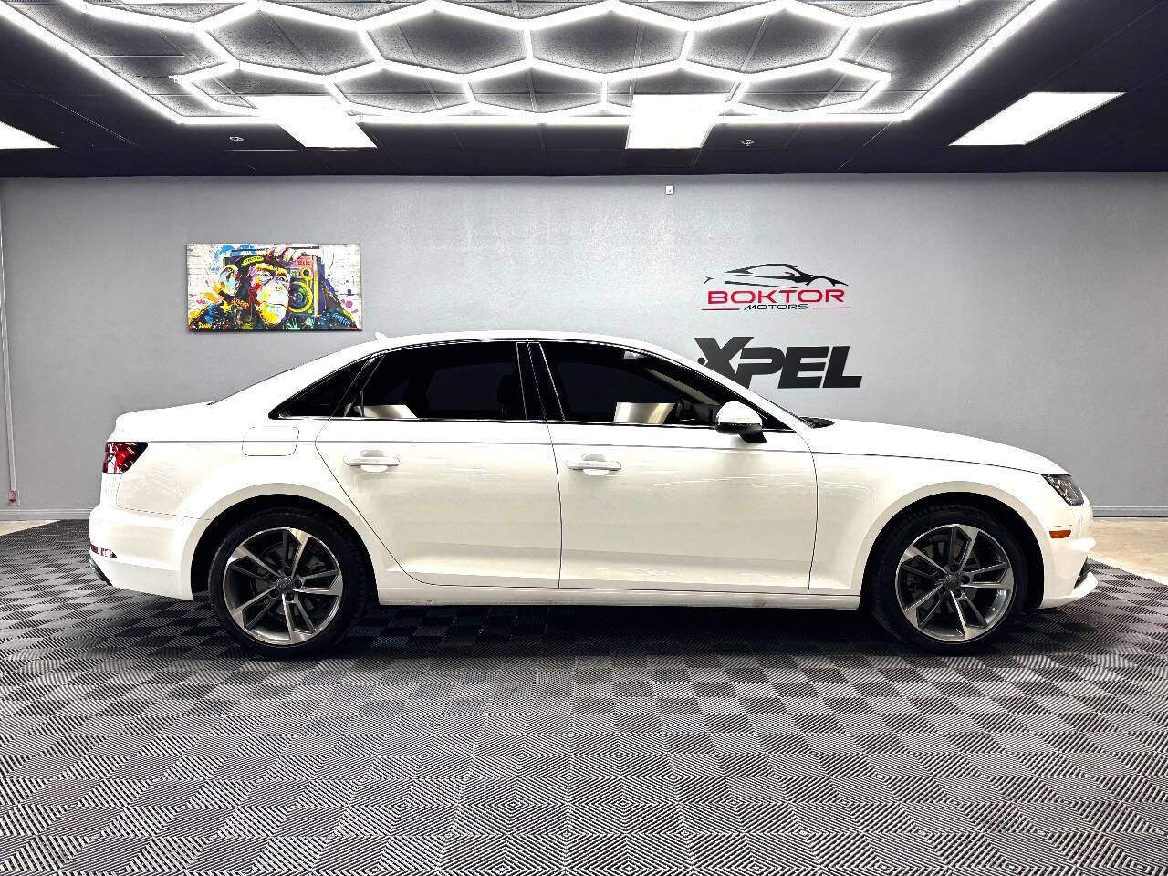 Used 2019 Audi A4 2.0T Premium image 14