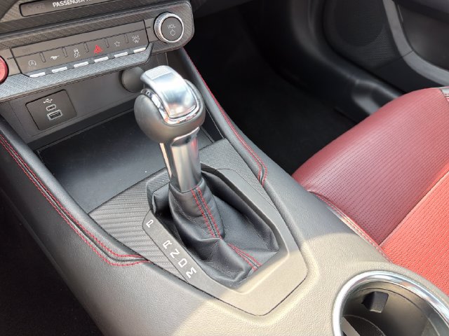 Used 2025 Ford Mustang GT Premium RWD image 27
