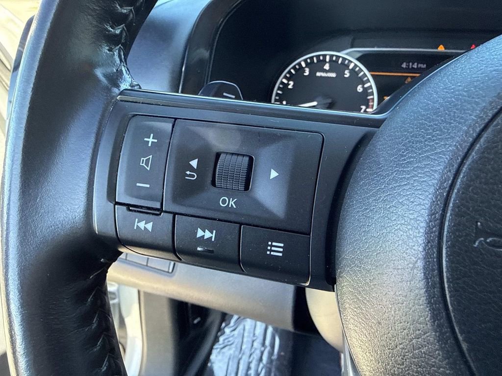 Certified 2024 Nissan Pathfinder SV image 30