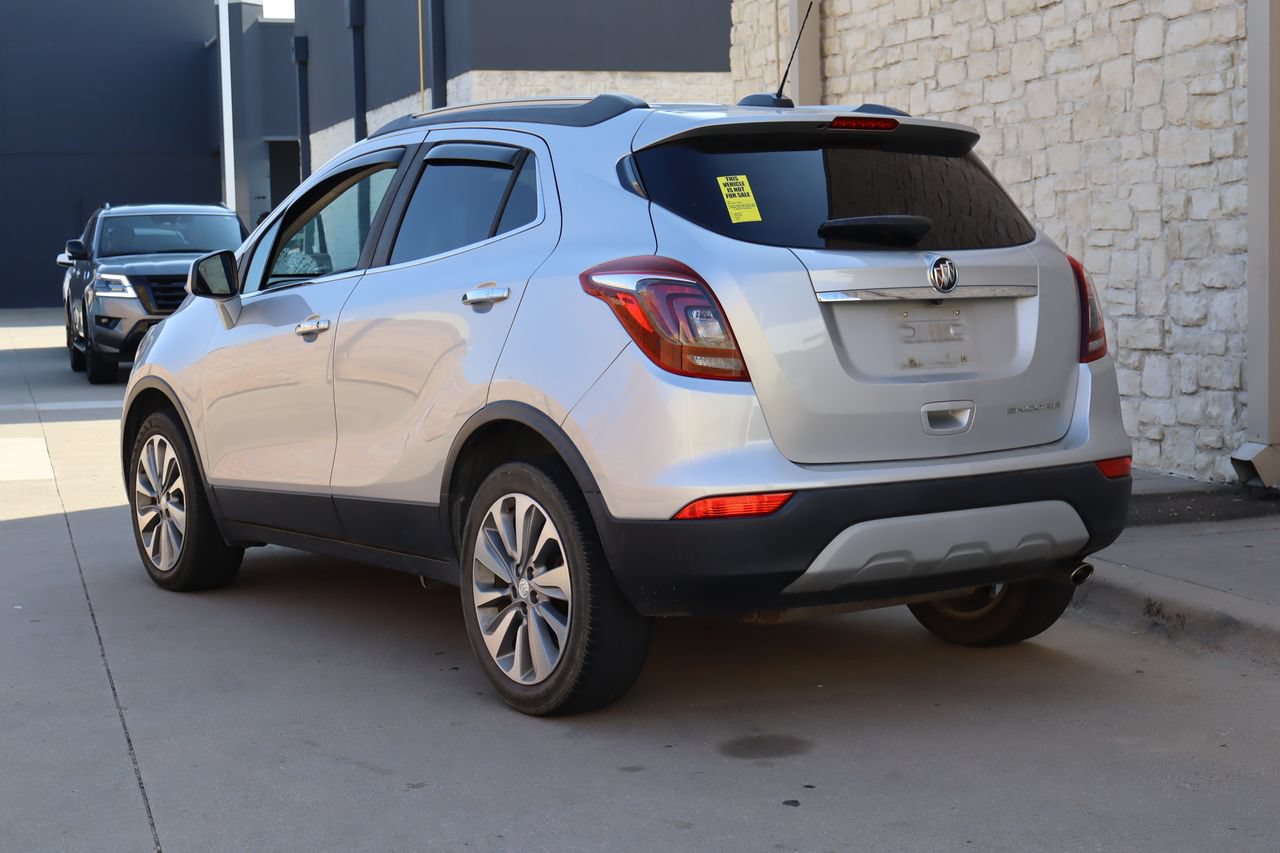 Used 2020 Buick Encore Preferred FWD image 3