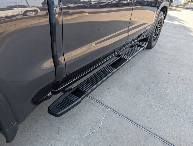 Used 2024 GMC Sierra 1500 Elevation w/ Elevation Premium Package RWD image 29