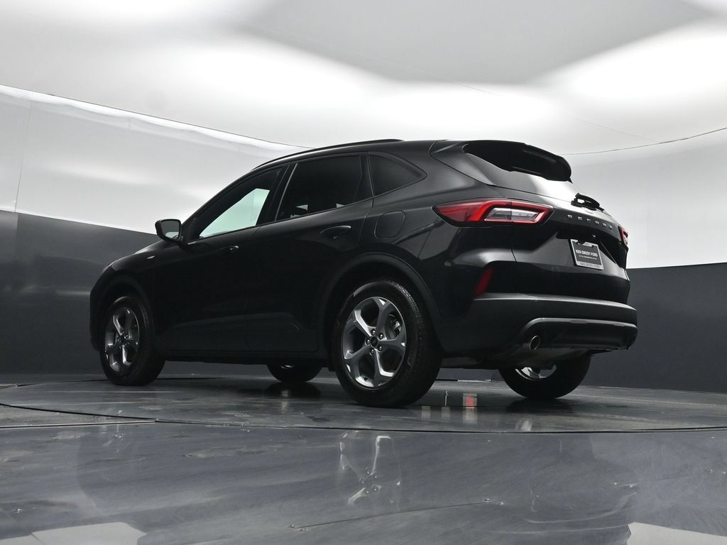 Certified 2025 Ford Escape ST-Line FWD image 48