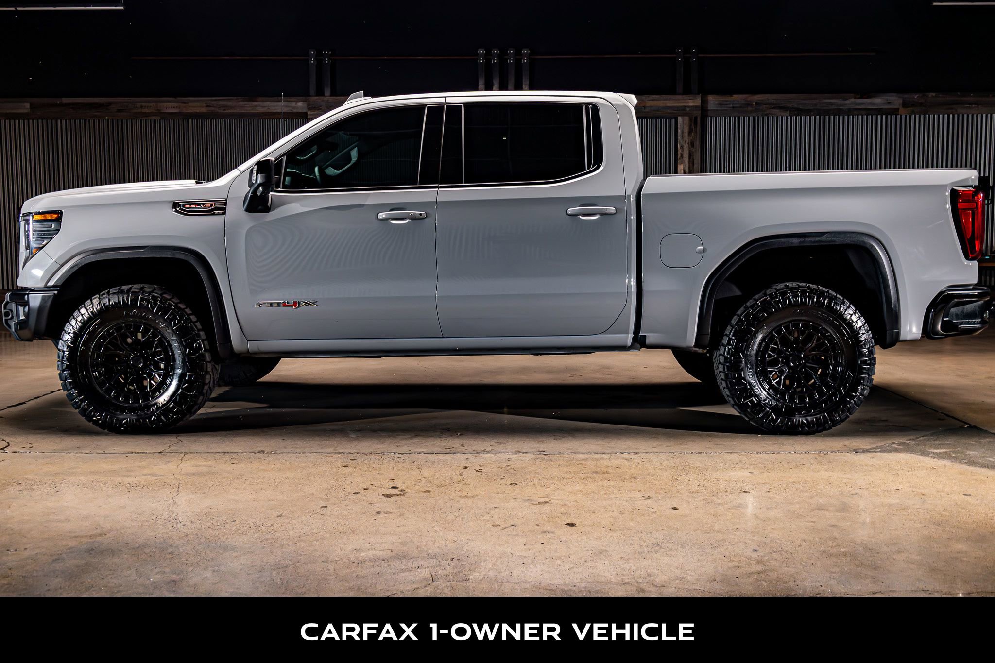 Used 2025 GMC Sierra 1500 AT4X image 5