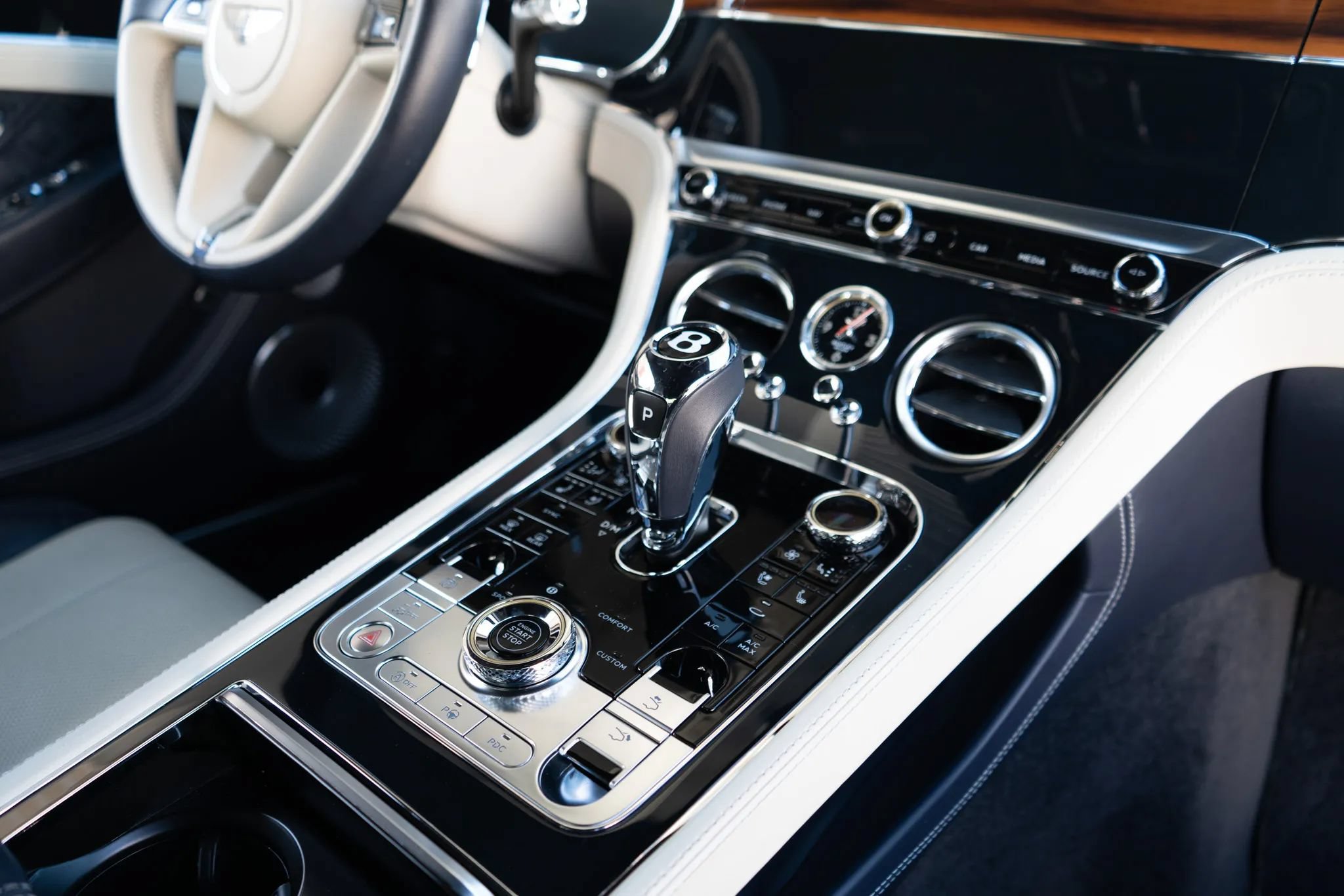 Used 2020 Bentley Continental GT AWD/4WD image 24