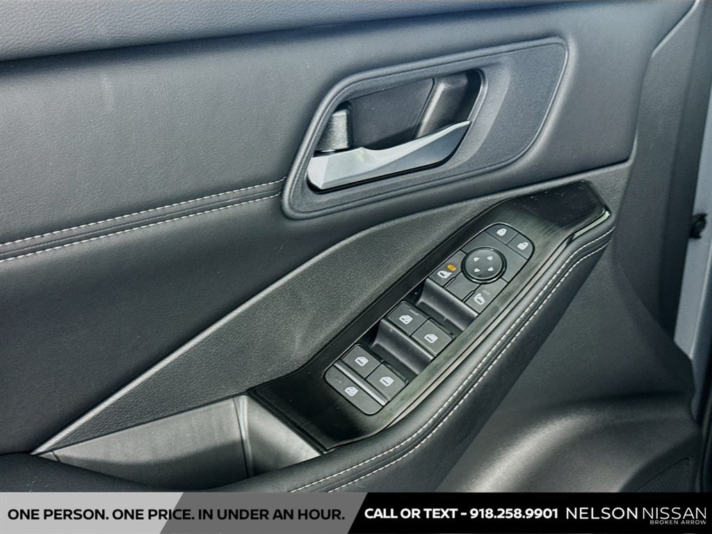 New 2026 Nissan Rogue Dark Armor FWD image 17