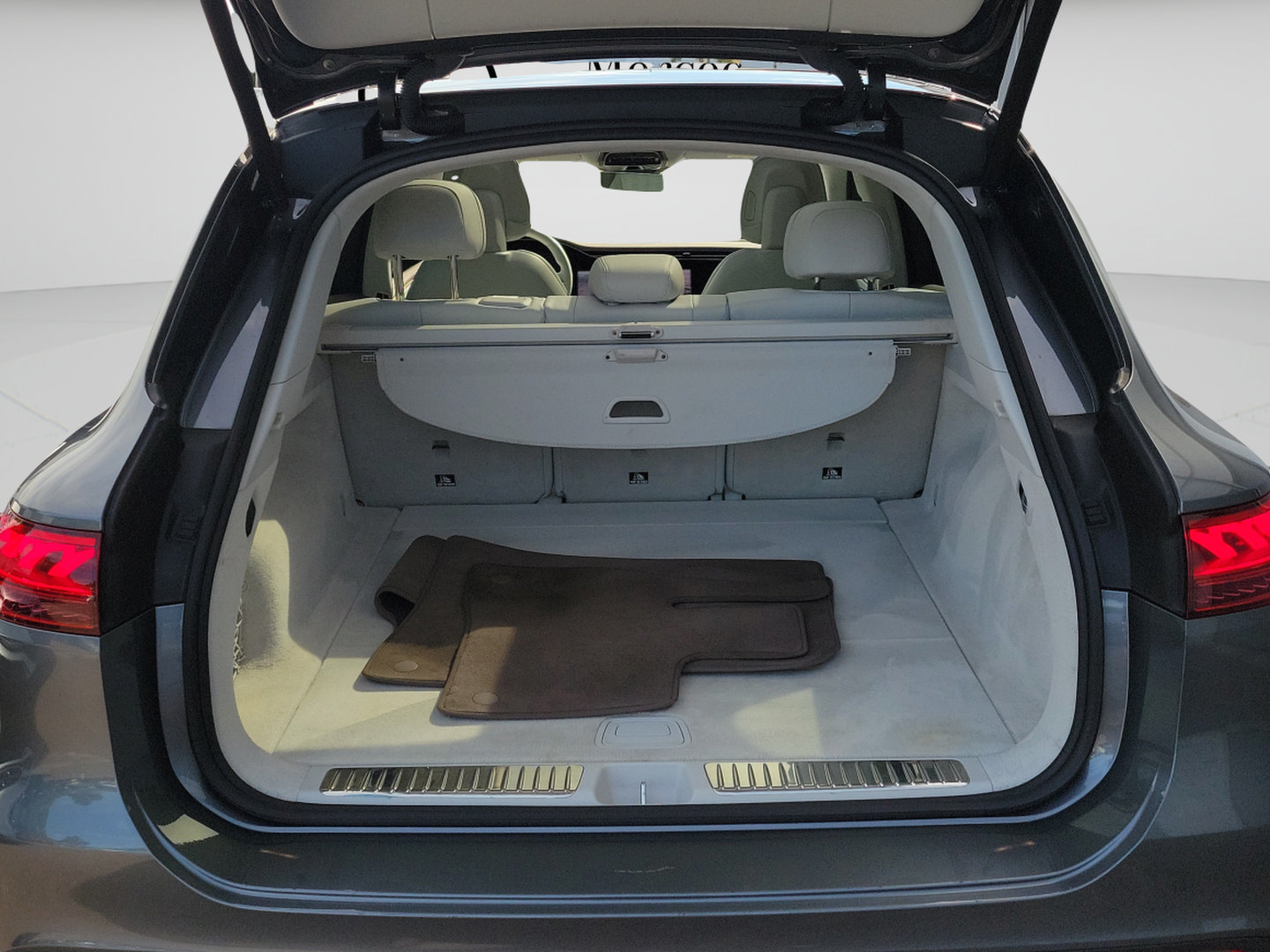 Certified 2024 Mercedes-Benz EQS 450+ SUV image 5
