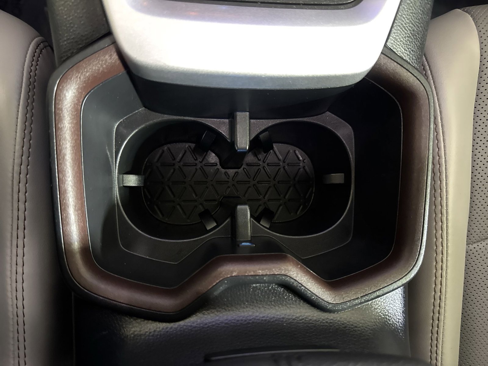 Used 2023 Toyota RAV4 Limited image 23