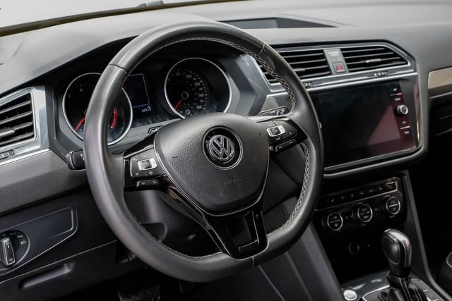 Used 2021 Volkswagen Tiguan SEL FWD image 18