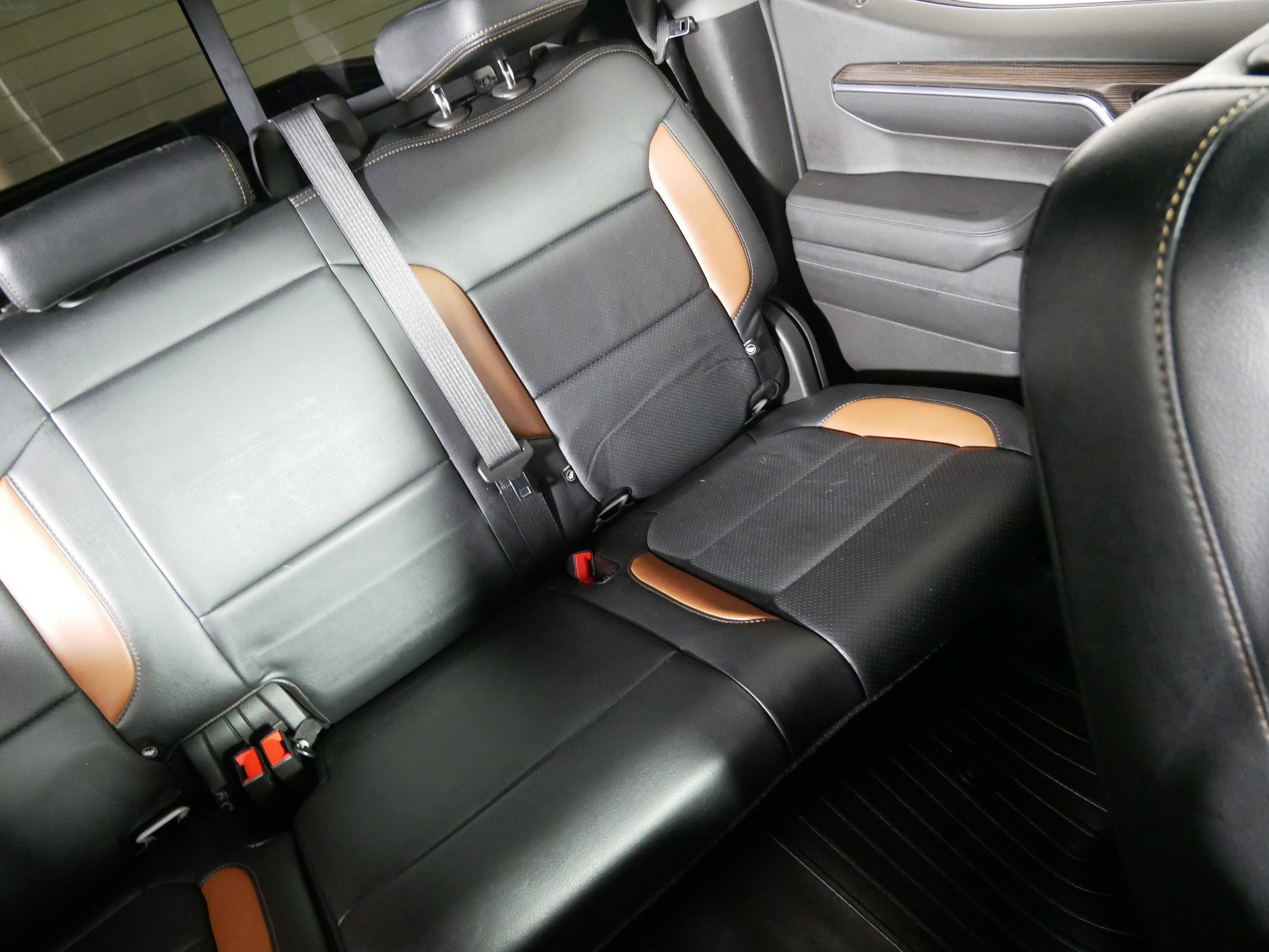 Used 2022 Chevrolet Silverado 1500 LT w/ Z71 Off-Road Package image 14