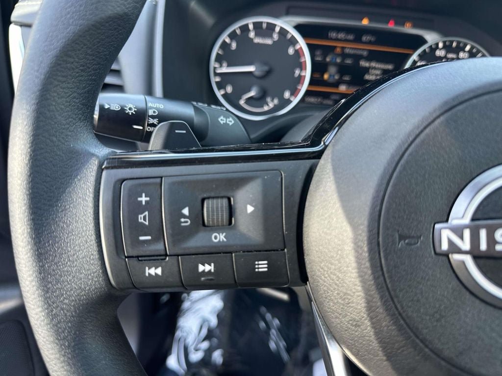Used 2023 Nissan Rogue SV AWD/4WD image 31
