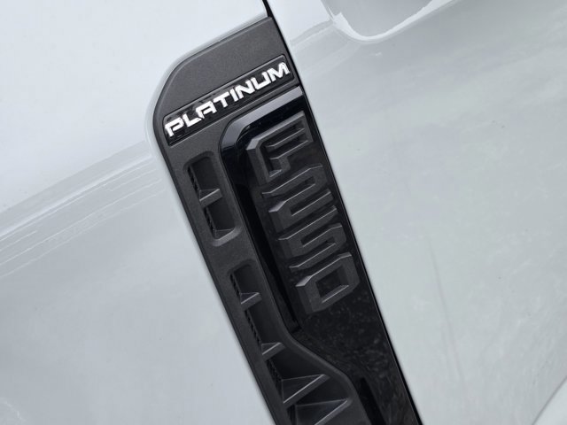 Certified 2025 Ford F250 Platinum AWD/4WD image 12