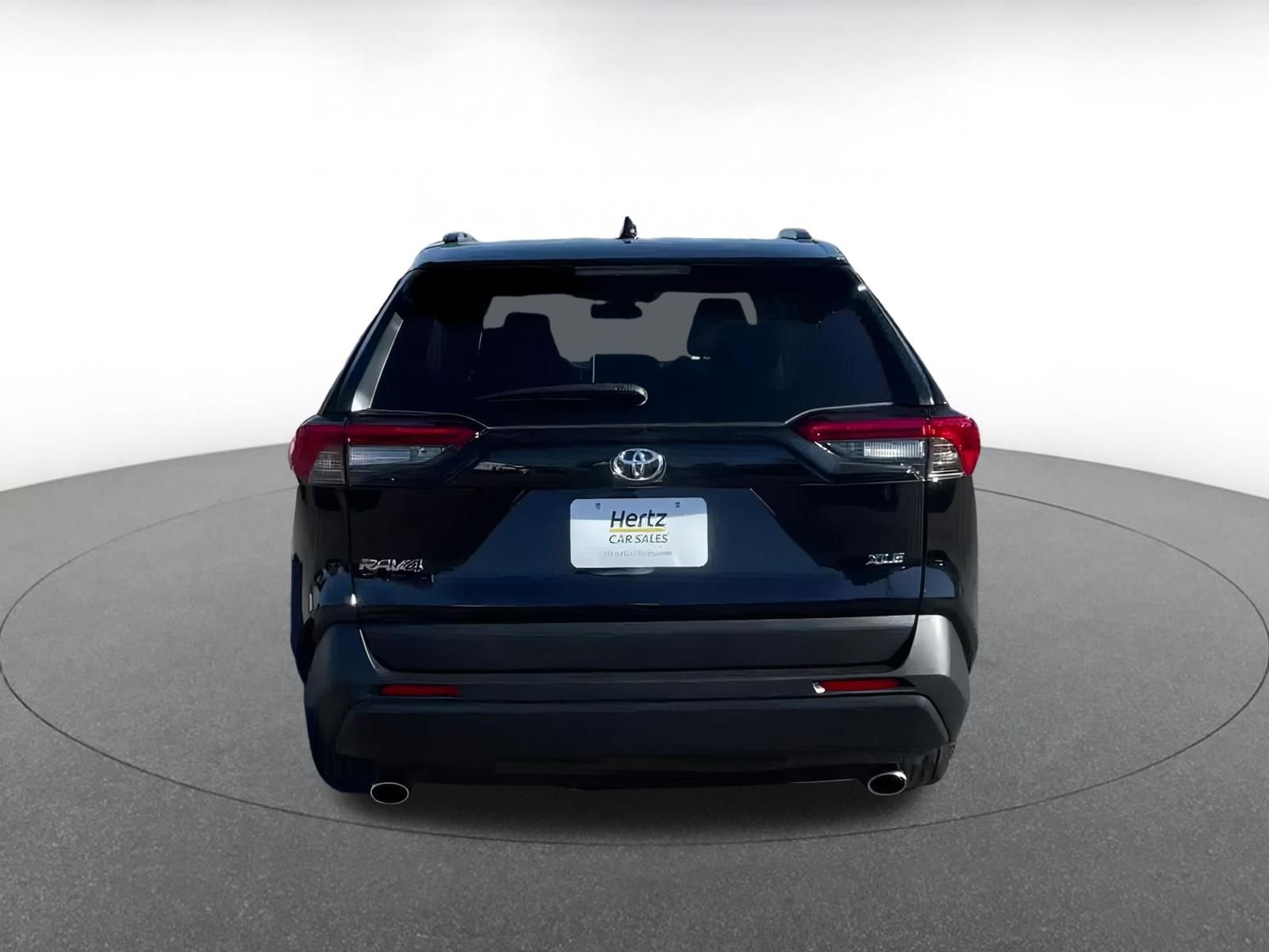 Used 2025 Toyota RAV4 XLE image 12