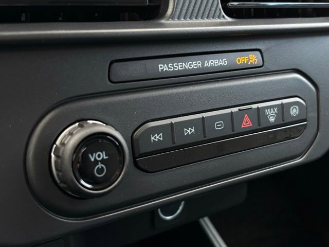 New 2025 Ford Maverick XL w/ 4K Tow Package image 34