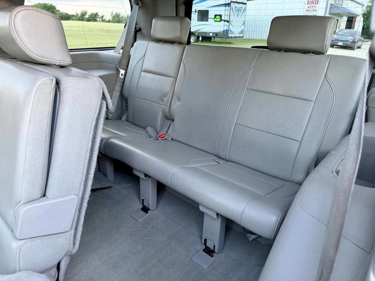 Used 2010 Nissan Armada Platinum RWD image 15