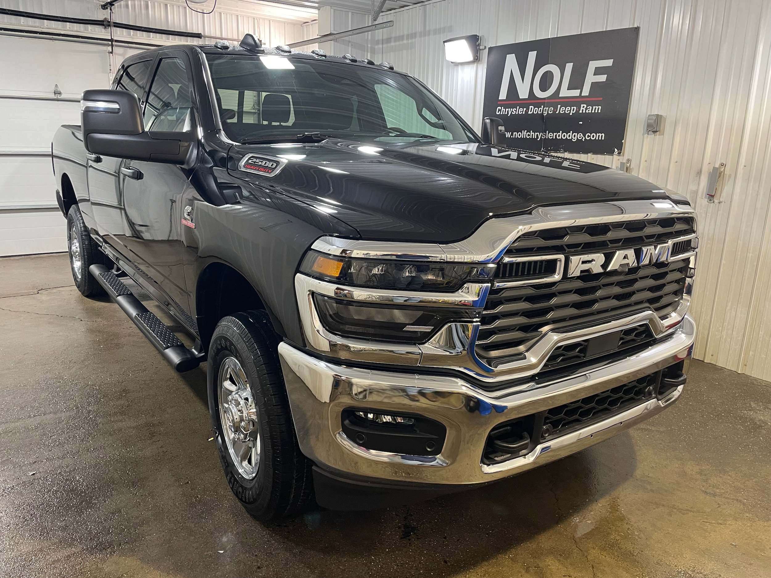 New 2026 RAM 2500 Tradesman AWD/4WD video 2