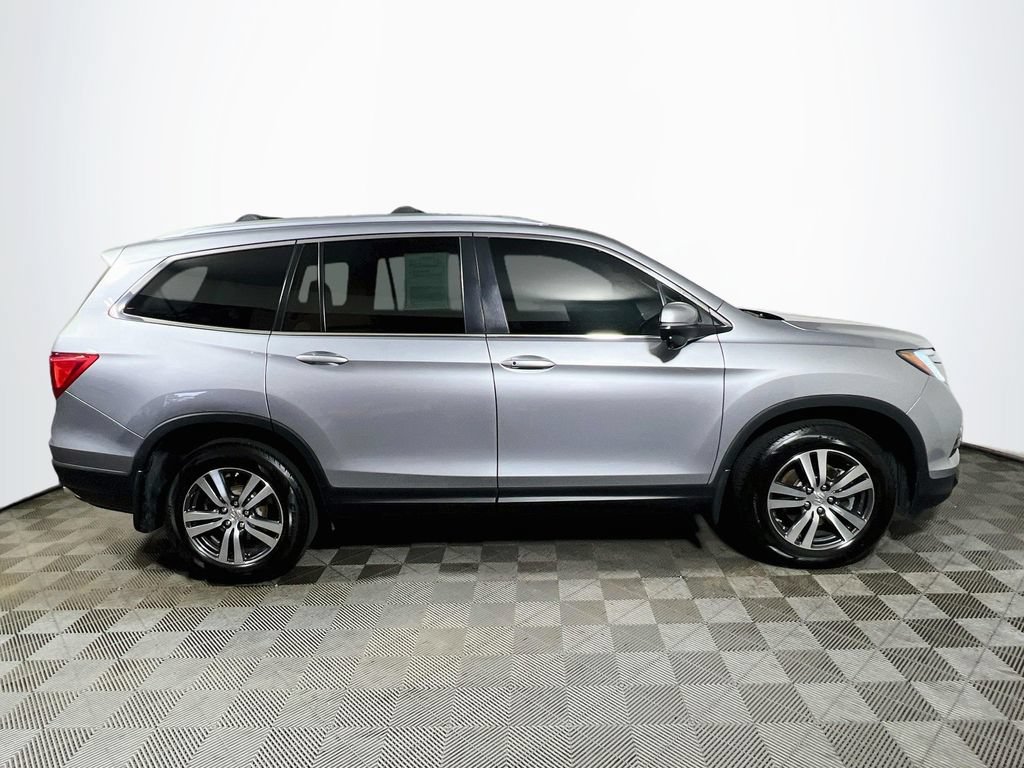 Used 2017 Honda Pilot EX-L image 8