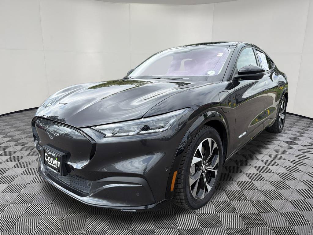 Used 2022 Ford Mustang Mach-E Premium AWD/4WD image 3