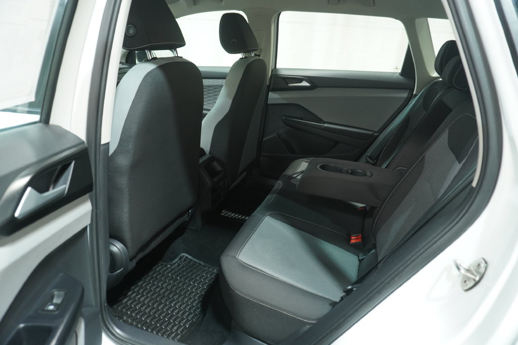 Used 2023 Volkswagen Taos S FWD image 8