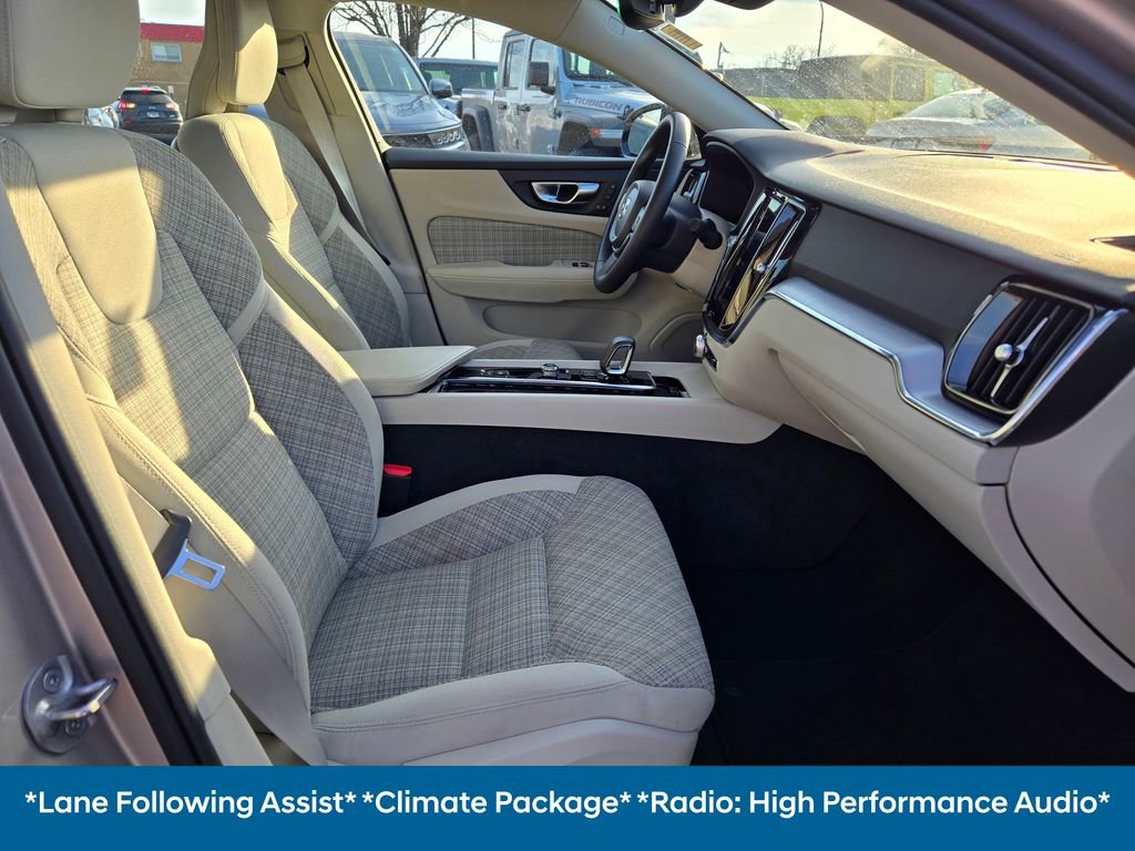 Used 2024 Volvo S60 B5 Core image 10