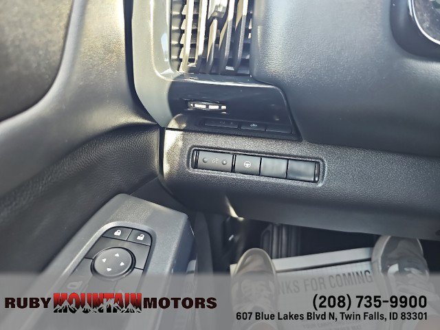 Used 2024 Nissan Pathfinder SV w/ Cargo Package AWD/4WD image 18