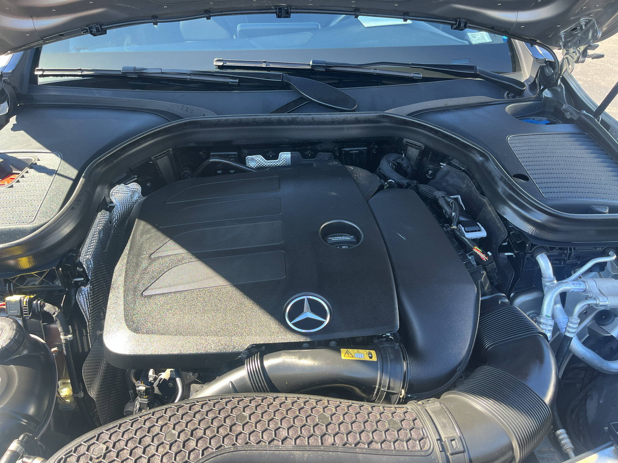 Used 2020 Mercedes-Benz GLC 300 4MATIC Coupe image 34