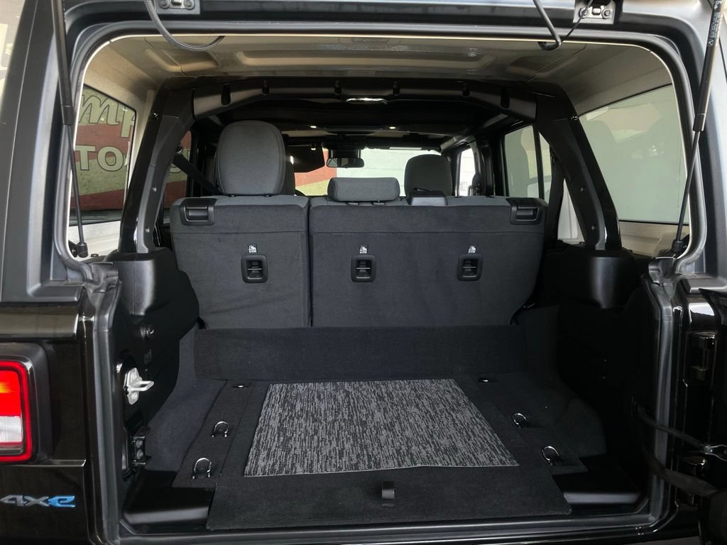 Used 2024 Jeep Wrangler Unlimited AWD/4WD image 20