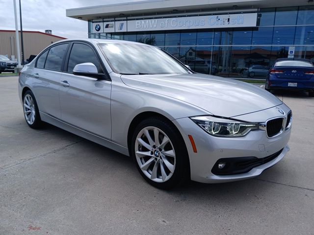 Used 2018 BMW 320i xDrive Sedan