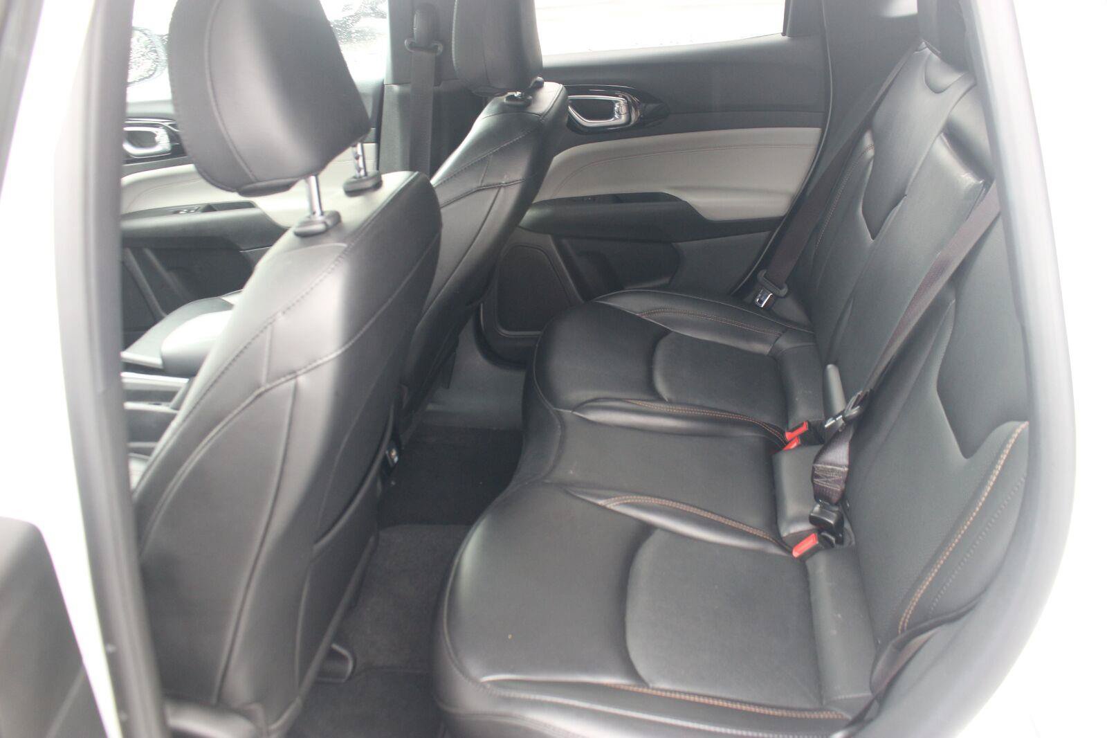 Used 2023 Jeep Compass Limited AWD/4WD image 28