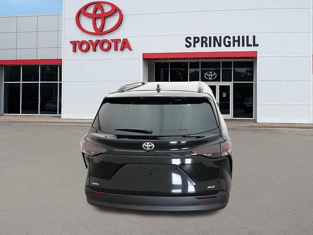 New 2026 Toyota Sienna XLE image 7