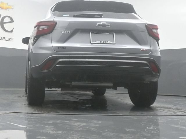 New 2026 Chevrolet Trax RS w/ Driver Confidence Package FWD image 32