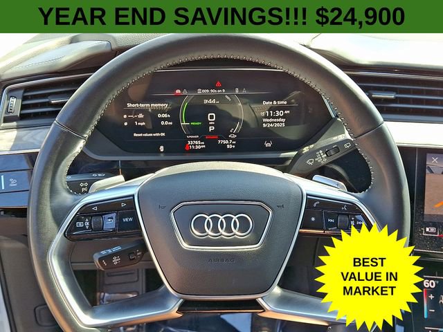 Used 2021 Audi e-tron Prestige image 22
