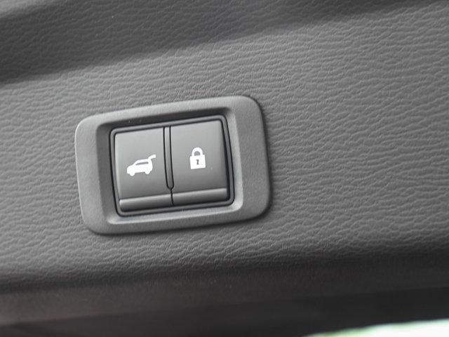 New 2025 Mitsubishi Outlander SE image 34