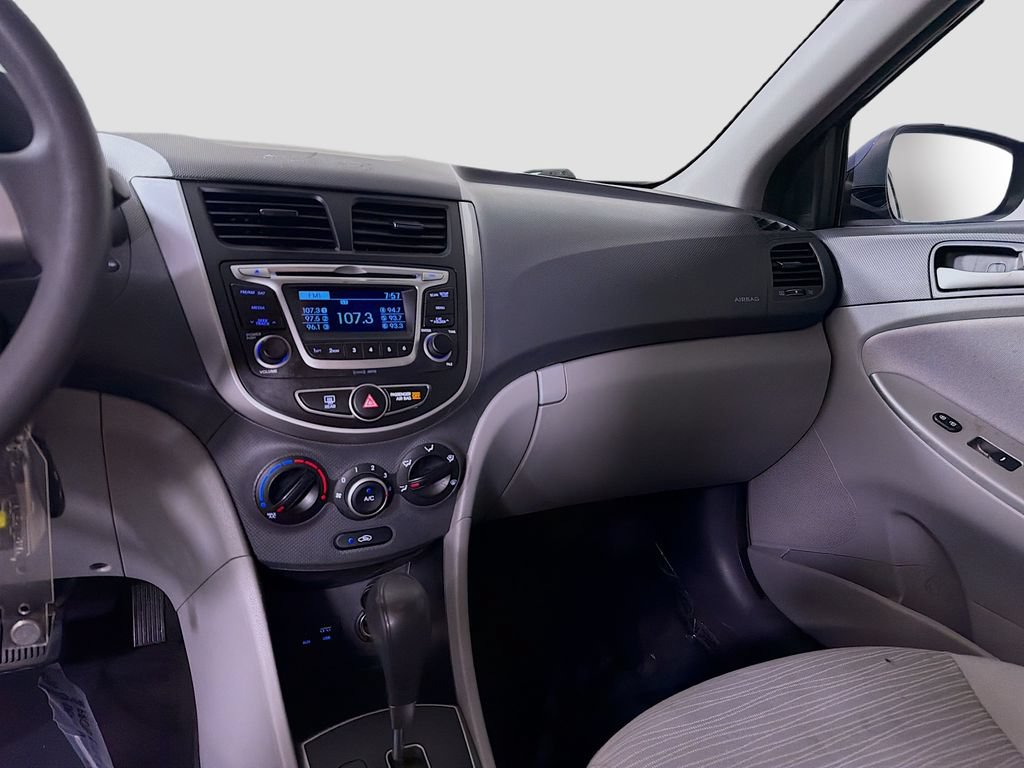 Used 2016 Hyundai Accent SE FWD image 24