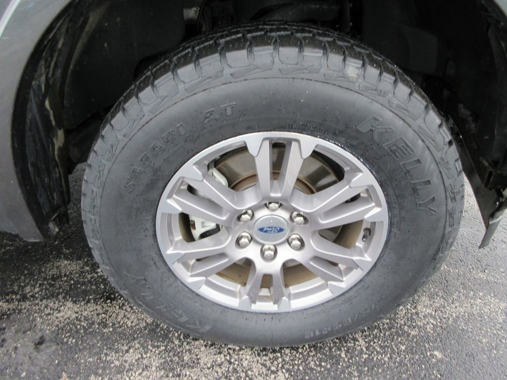 Used 2019 Ford F150 Lariat w/ Trailer Tow Package AWD/4WD image 10