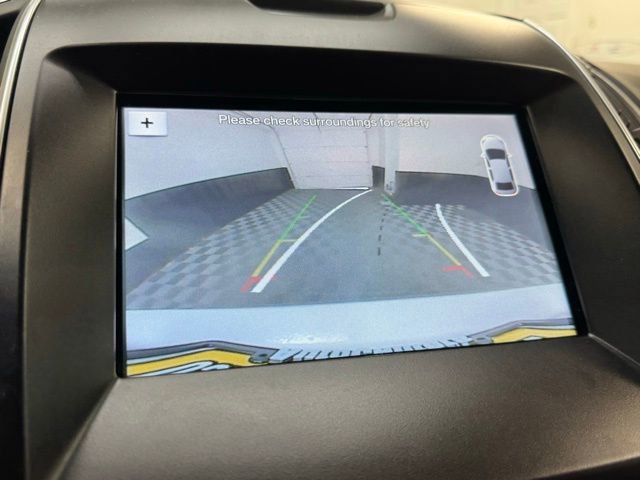 Used 2018 Ford Edge Titanium w/ Technology Package image 11