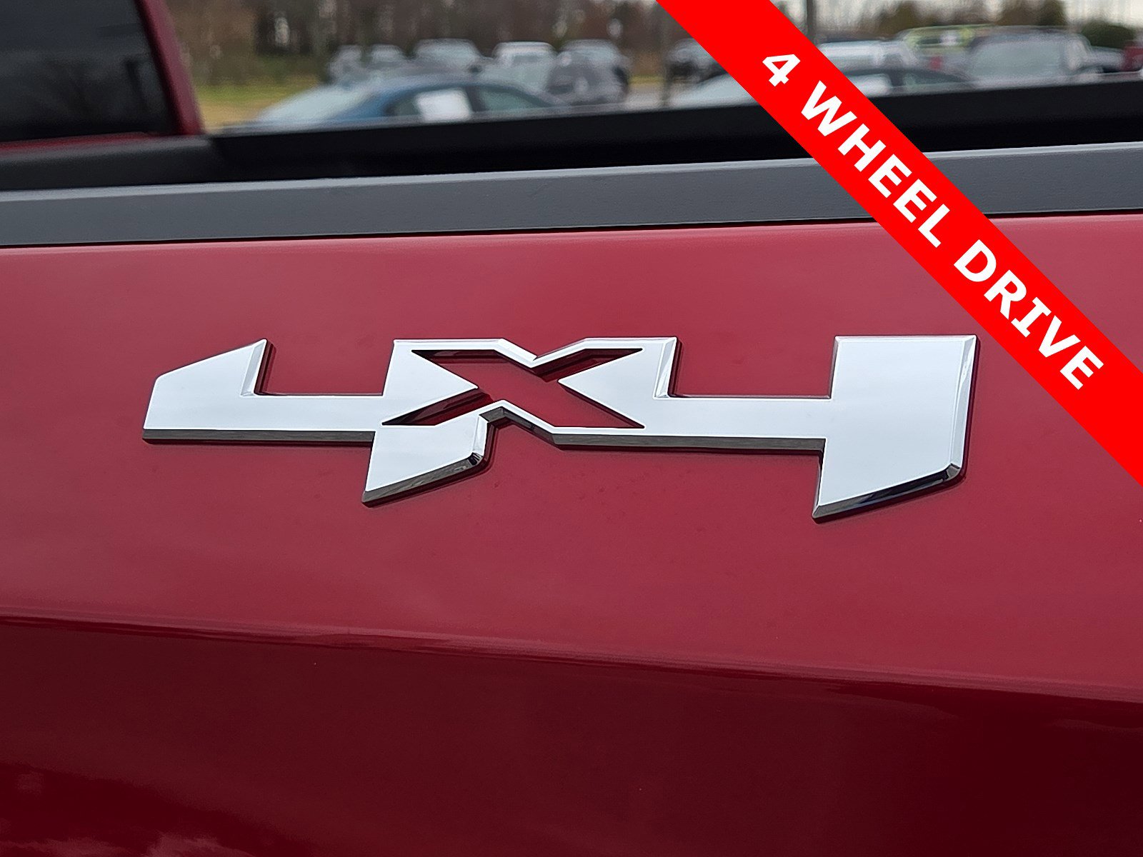 Used 2024 GMC Sierra 1500 SLT w/ SLT Convenience Package image 8