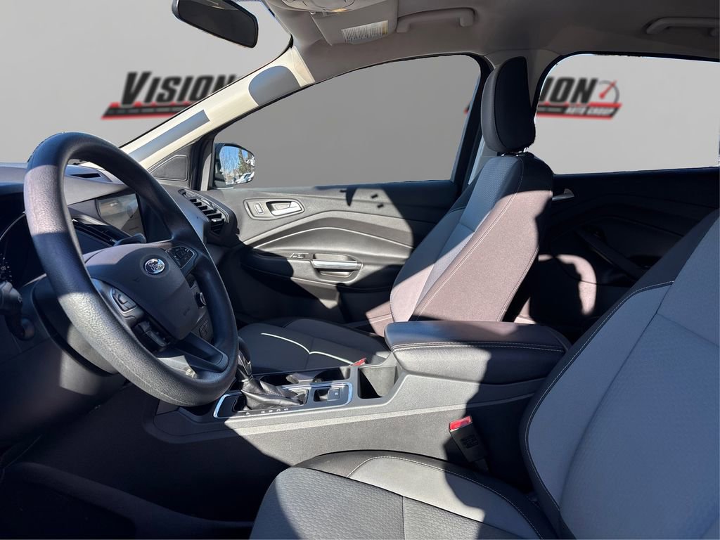 Used 2018 Ford Escape SE w/ SE Sync 3 Package image 9
