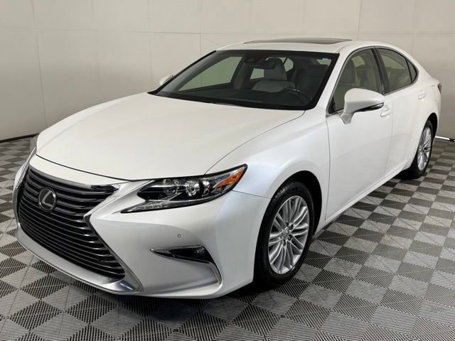 Used 2016 Lexus ES 350 FWD image 2