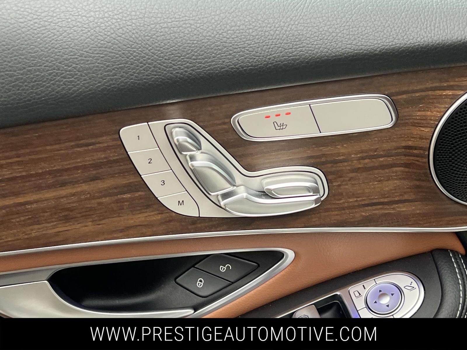 Used 2022 Mercedes-Benz GLC 300 4MATIC image 21