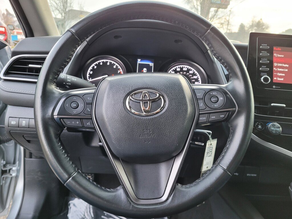 Used 2023 Toyota Camry SE image 13
