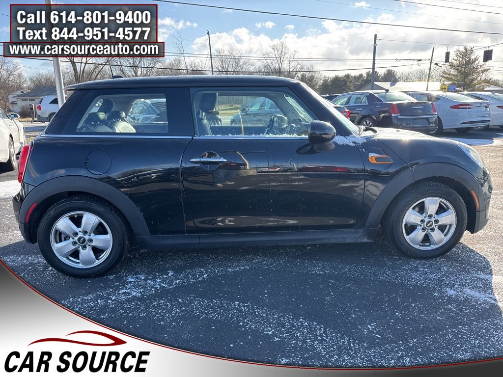 Used 2017 MINI Cooper 2-Door Hardtop image 7