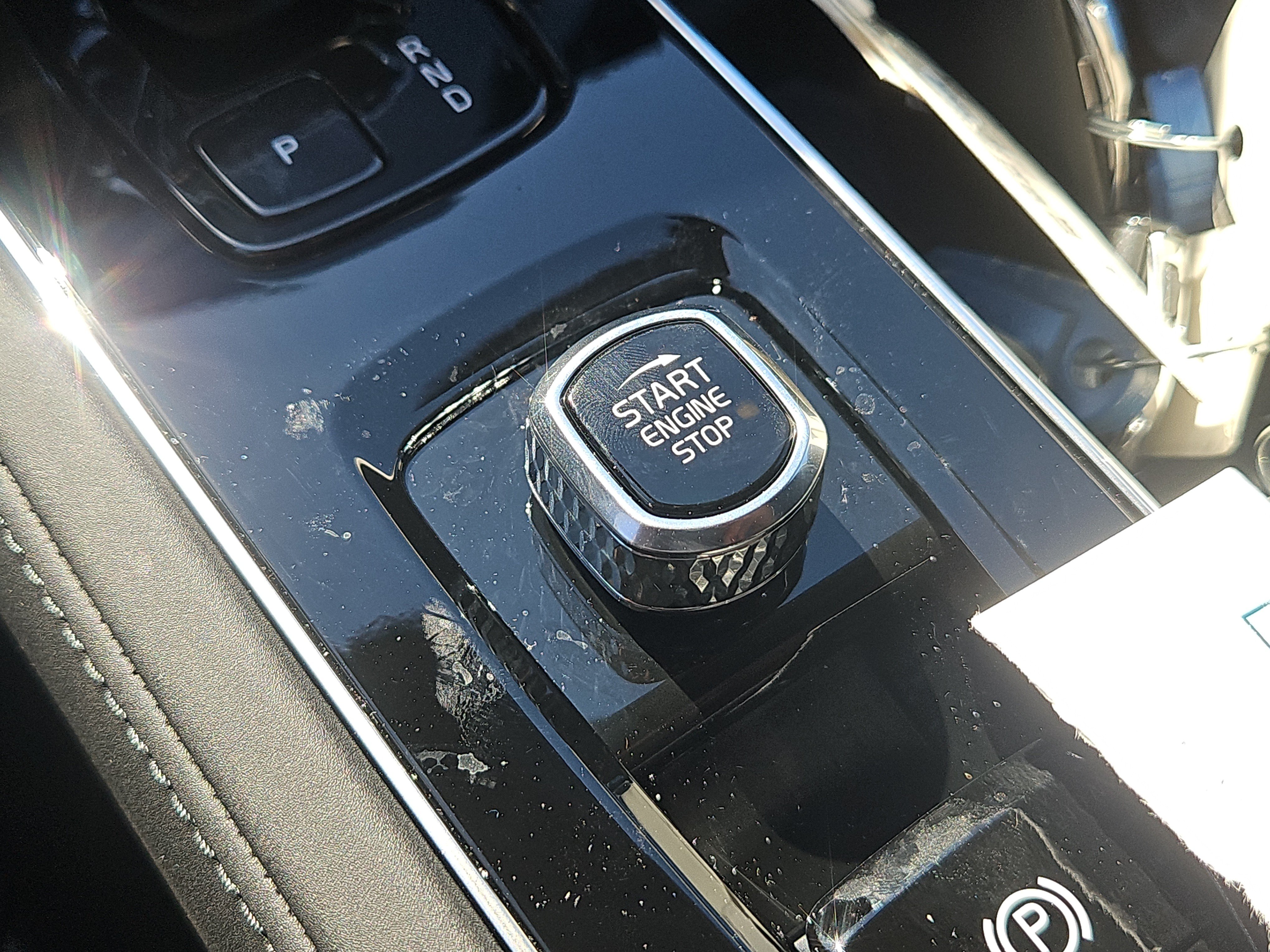 New 2027 Volvo XC90 B6 Plus AWD/4WD image 14