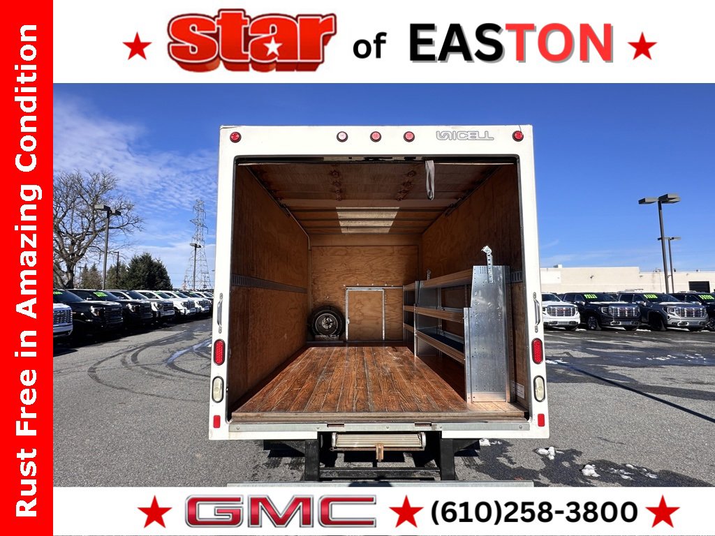 Used 2015 GMC Savana 3500 Extended w/ Smoker's Package image 19