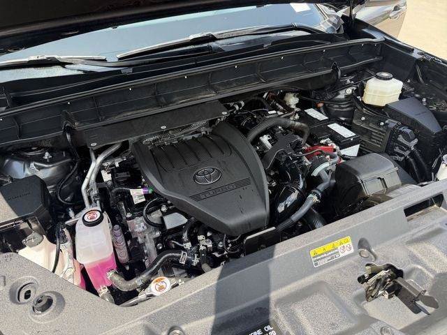 Certified 2025 Toyota Highlander LE FWD image 24