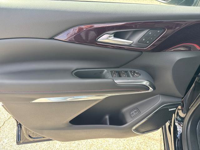 New 2027 Chevrolet Traverse RS w/ LPO, Floor Liner Package AWD/4WD image 7
