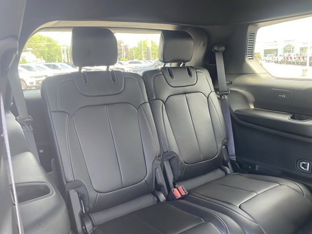 New 2025 Jeep Grand Cherokee L Limited w/ Trailer Tow Package image 36