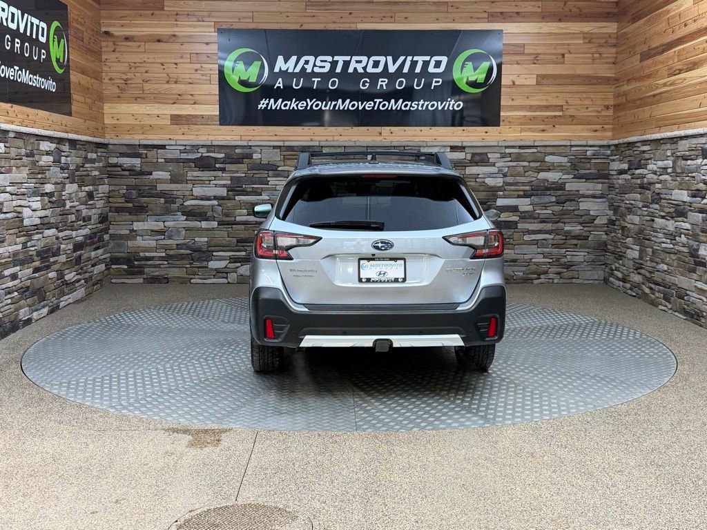 Used 2022 Subaru Outback Limited XT image 8