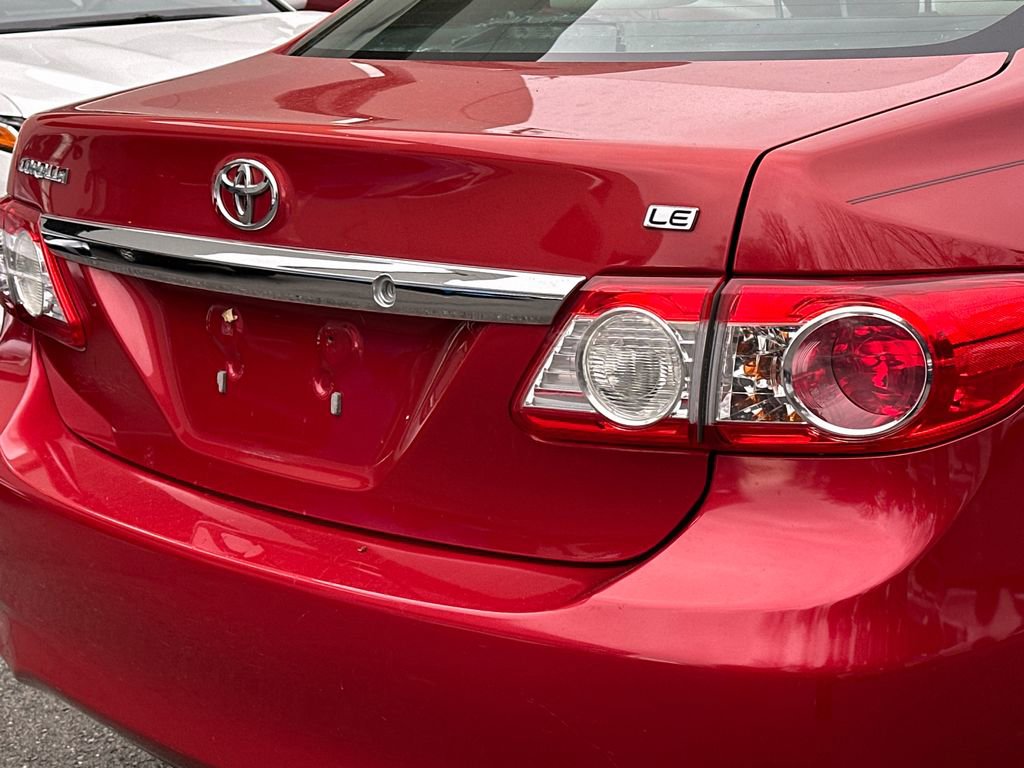 Used 2013 Toyota Corolla LE image 5